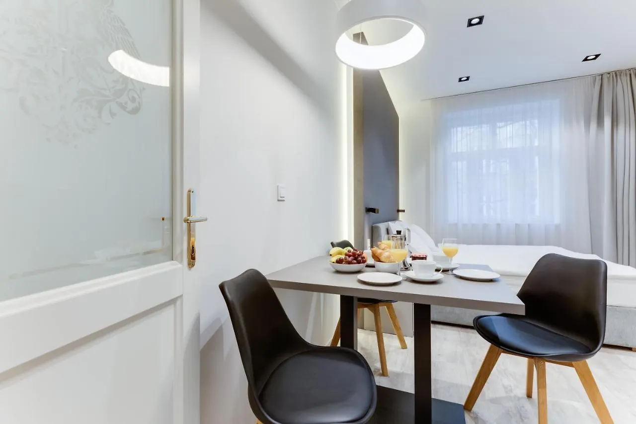 Lampi Aparthotel Praga