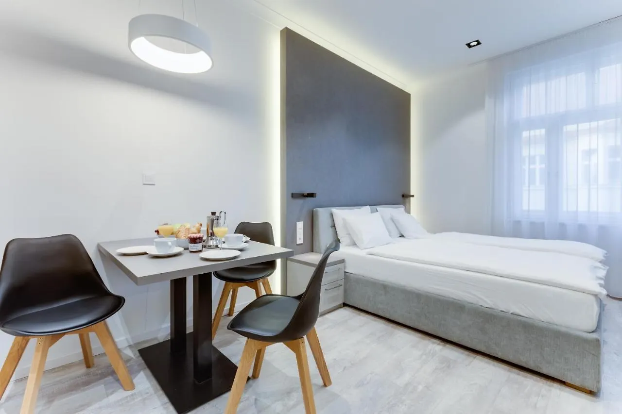 Lampi Aparthotel Praga Hotel