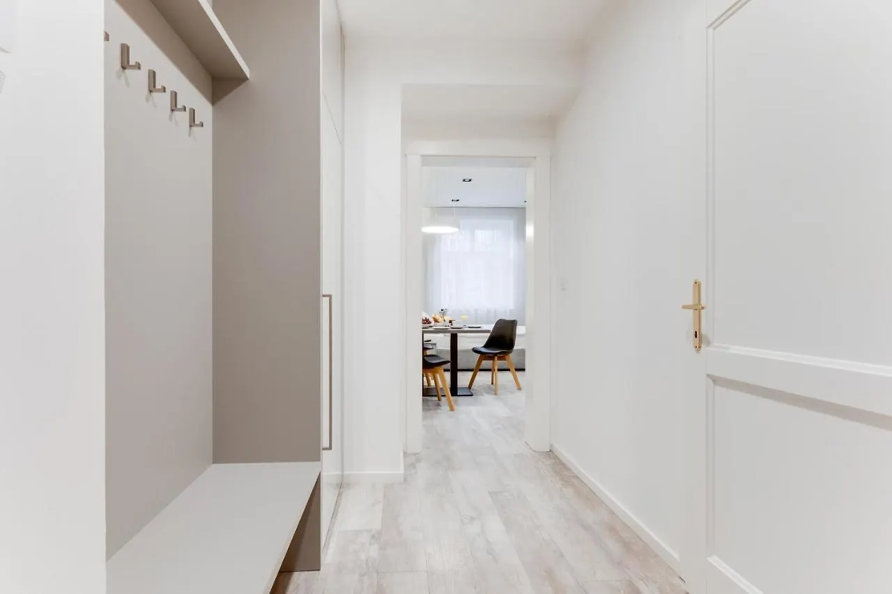 Lampi Aparthotel Praga Hotel