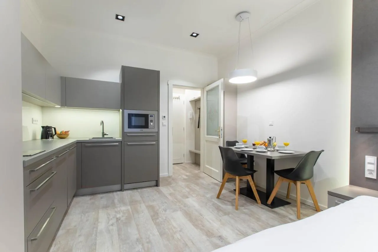 Hotel Lampi Aparthotel Praga