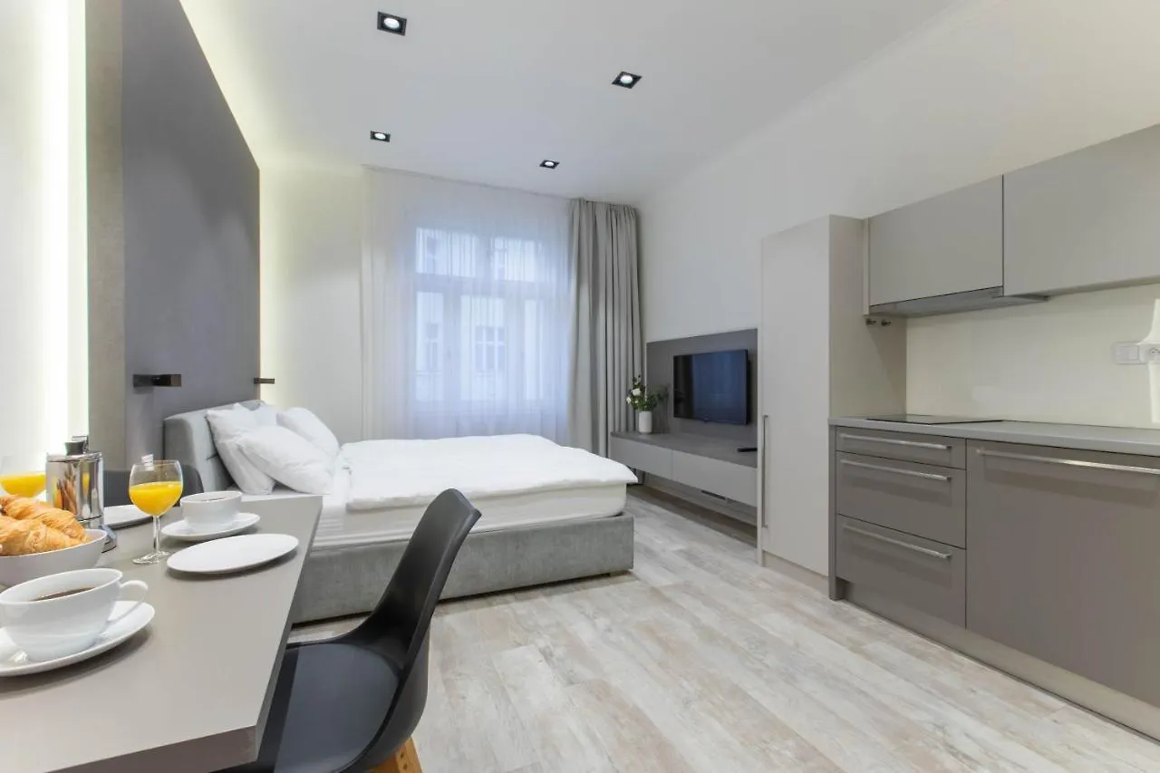 Lampi Aparthotel Praga