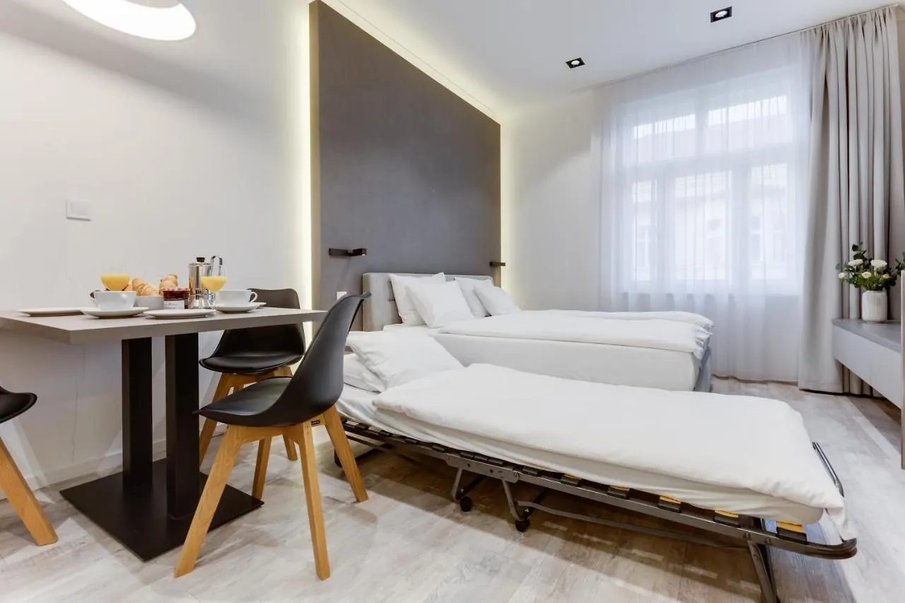 Lampi Aparthotel Praga