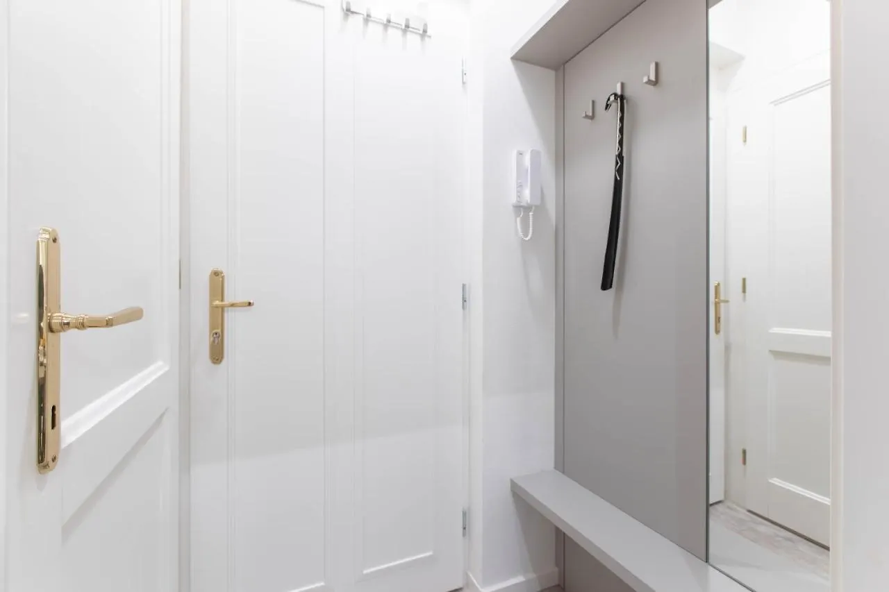 Lampi Aparthotel Praga